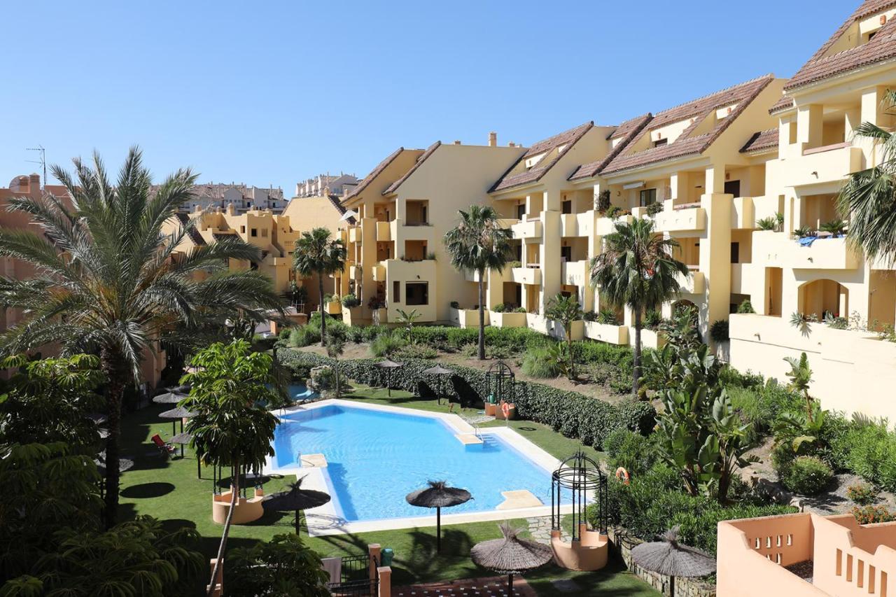 Duquesa Village Apartment - 2 Bed/2 Bath Apartment With Panoramic Sea Views 马尼尔瓦 外观 照片